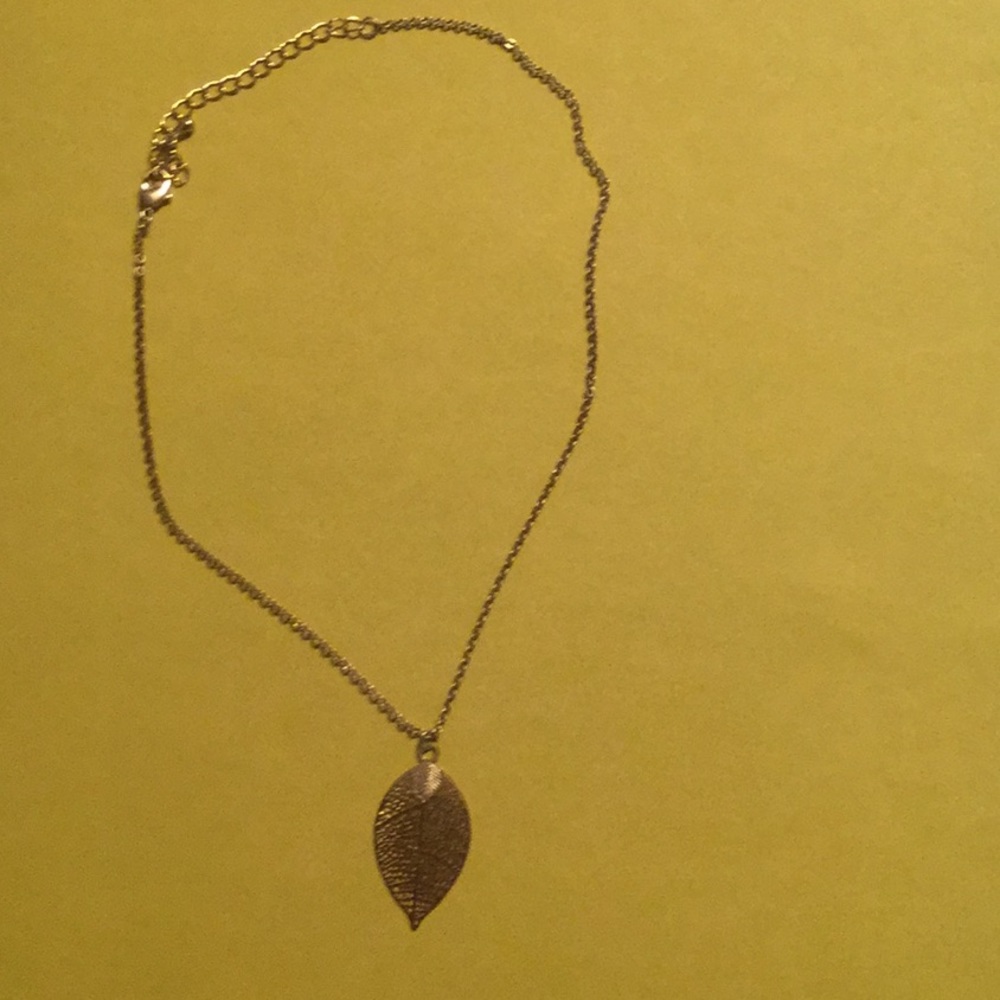 Gold leaf choker